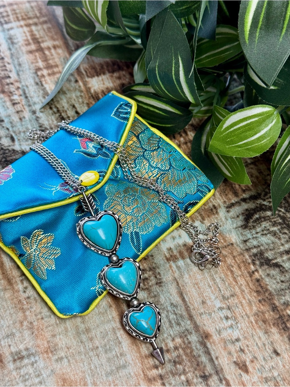 🆕 Women’s Turquoise Heart Necklace | #B25